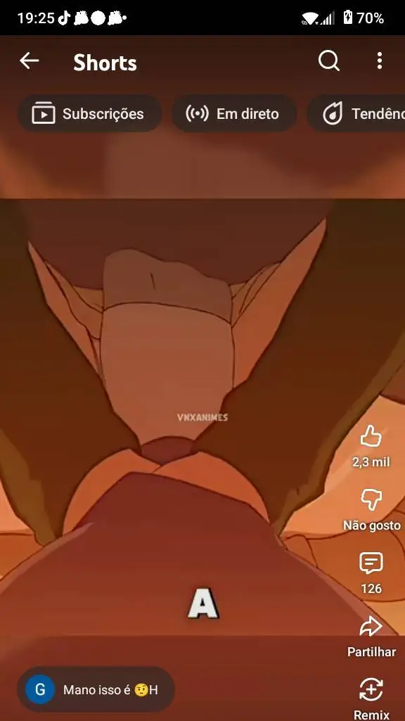 ai character: Luan  background