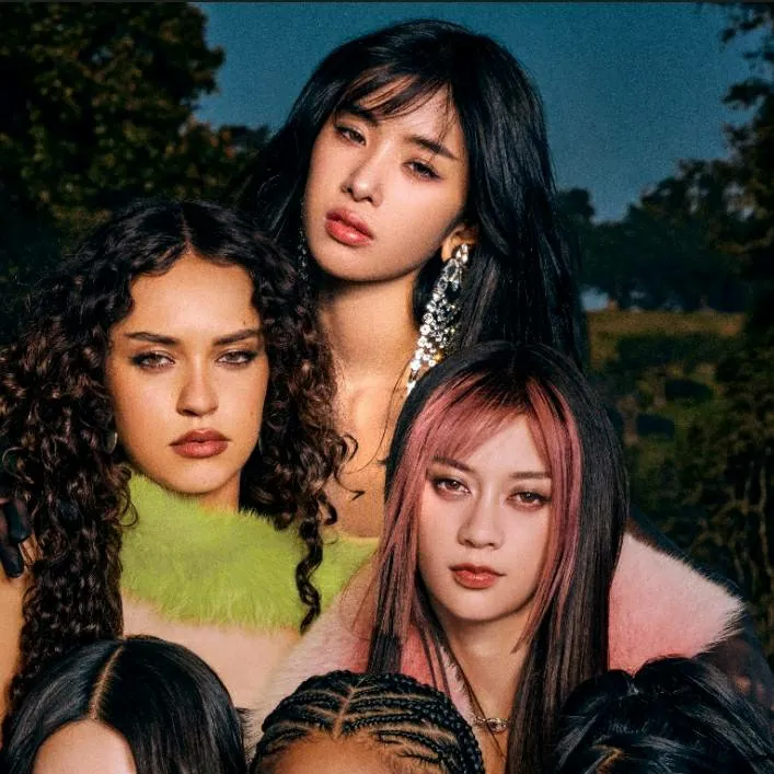 chat with ai character: Katseye