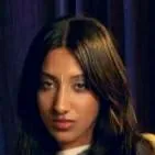 chat with ai character: Lara