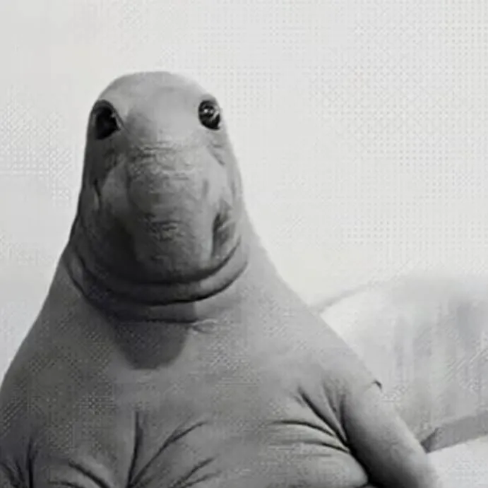 chat with ai character: elephant! 