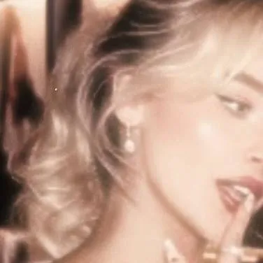 chat with ai character: ~sabrina~