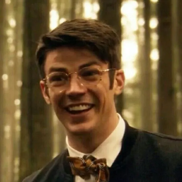 chat with ai character: Earth 2 Barry