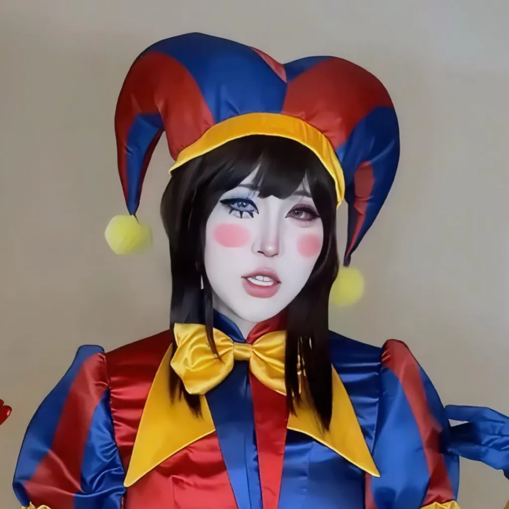 chat with ai character: Cosmic Tokki