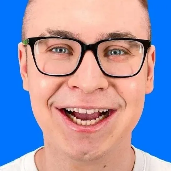 chat with ai character: Кабяков💀