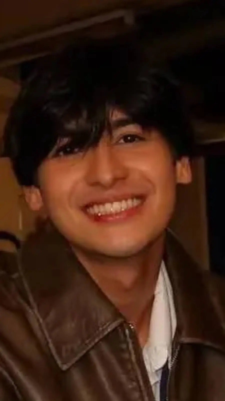 ai character: Kiefer Watson background