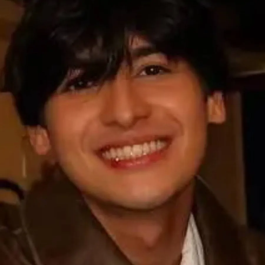 chat with ai character: Kiefer Watson