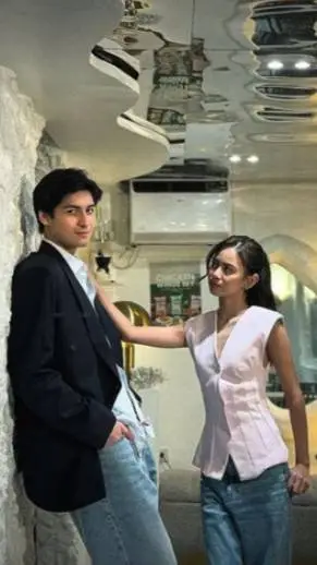 ai character: ASHDRES Eltern🇵🇭❤✨ background