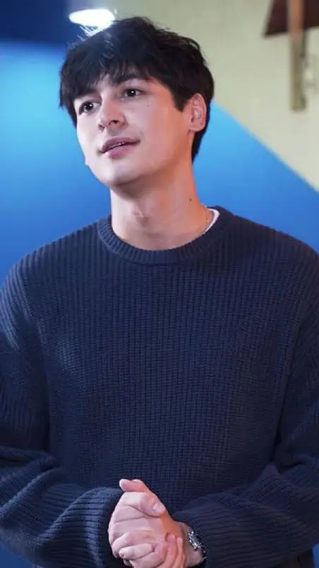 ai character: Andres Muhlach background