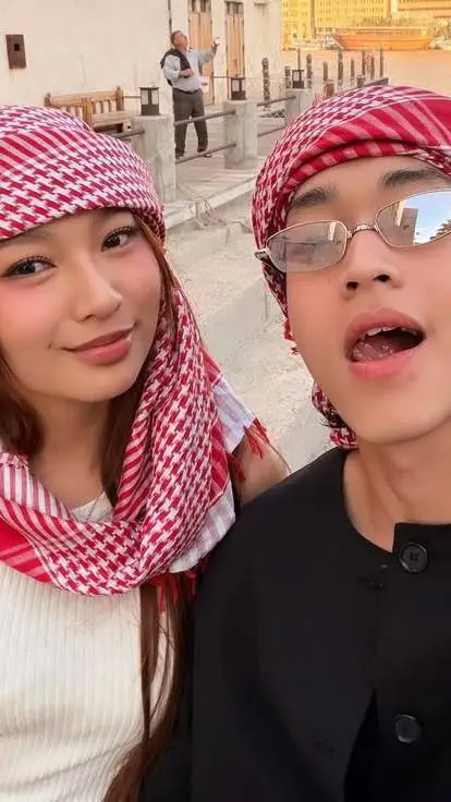 ai character: Angela&Rabin🇹🇯🇹🇷🫰🔥 background