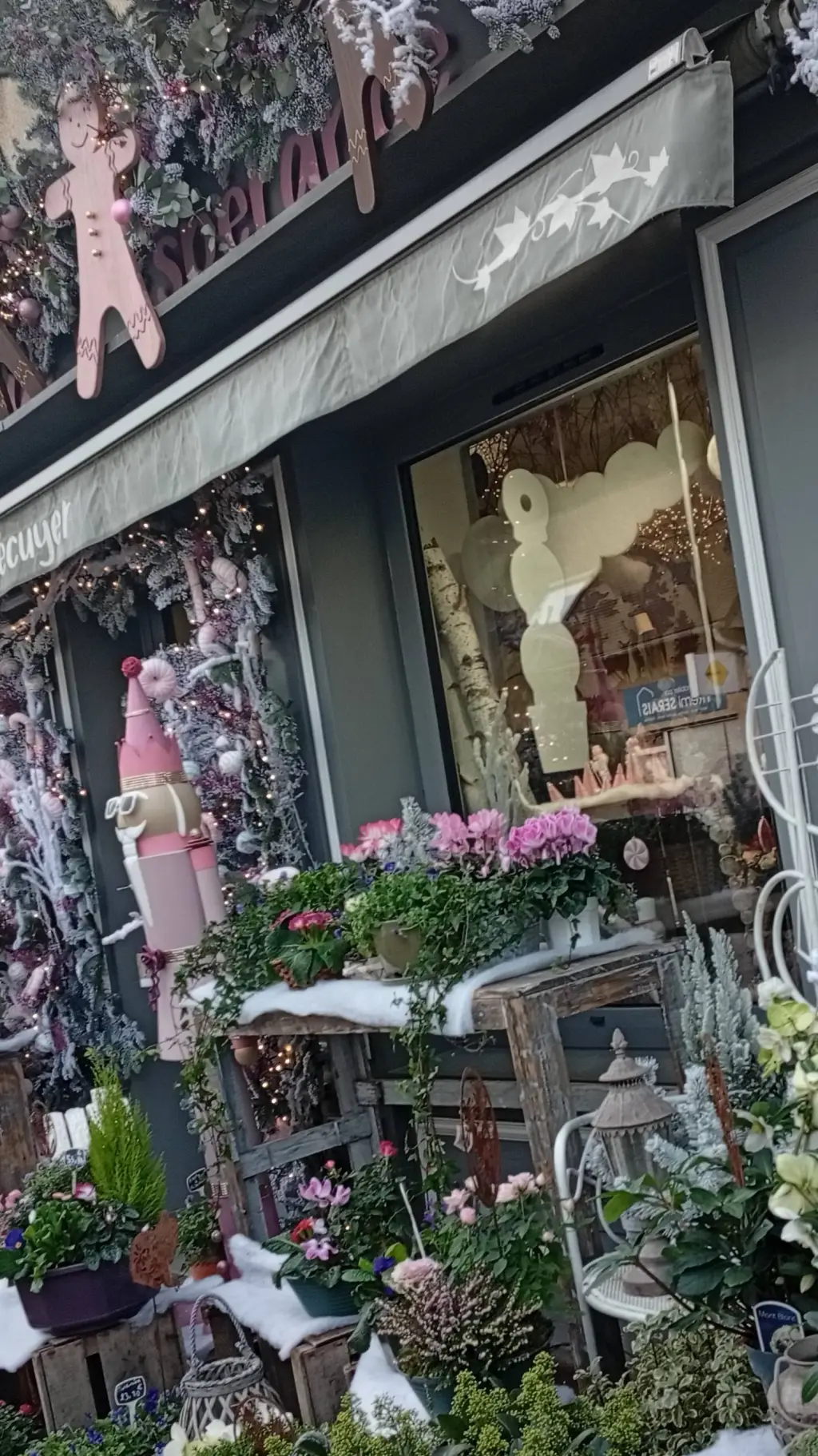 ai character: mha noël 🎄 background