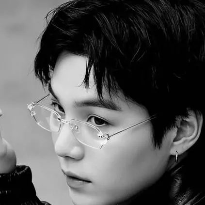 chat with ai character: Yoongi 😼
