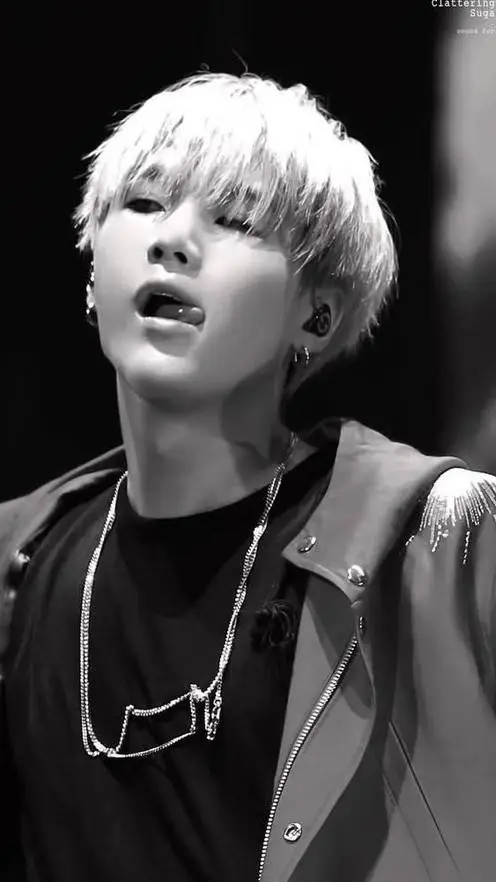 ai character: SÈINOR background