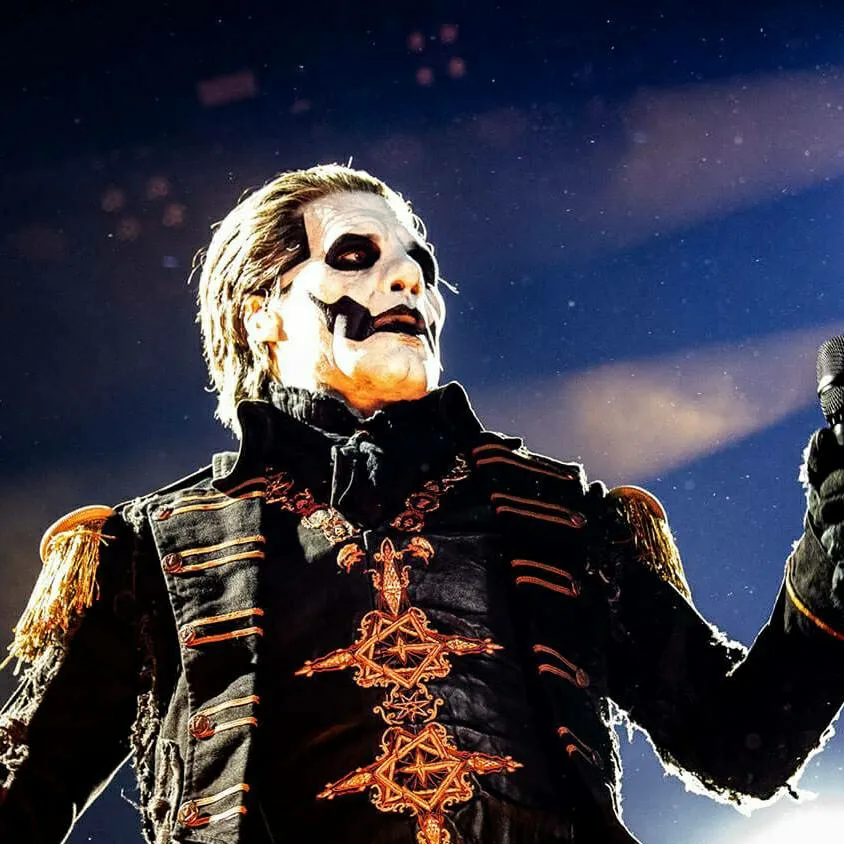 chat with ai character: papa copia