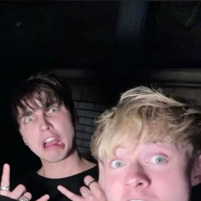 chat with ai character: Sam and Colby 