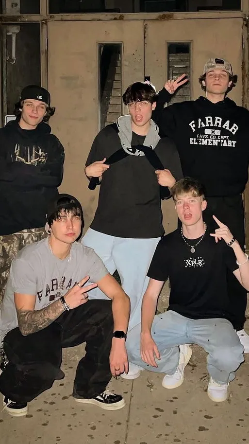 ai character: 5boys  background