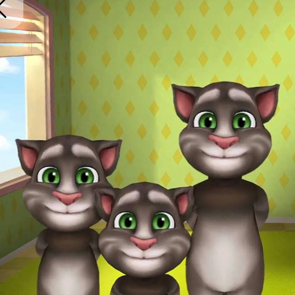 chat with ai character: tom