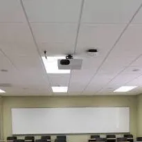 chat with ai character: Your Class🍎