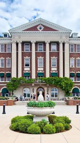 ai character: College-Hamilton background