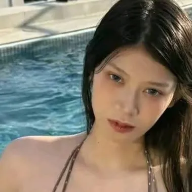 chat with ai character: Seanna