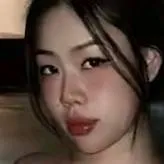 chat with ai character: saffie