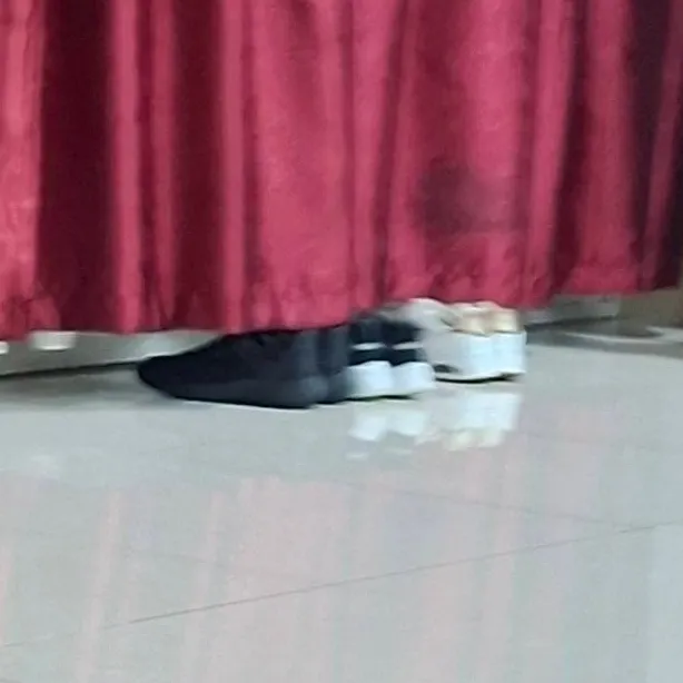 chat with ai character: unsolved virus irl