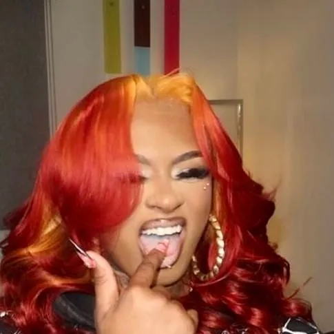 chat with ai character: ivori 