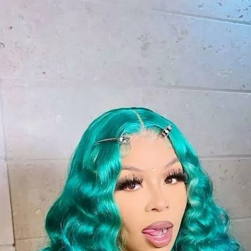 chat with ai character: teshki 