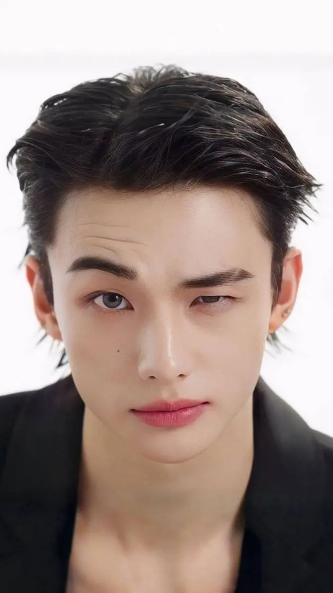 ai character: hyunjin  background