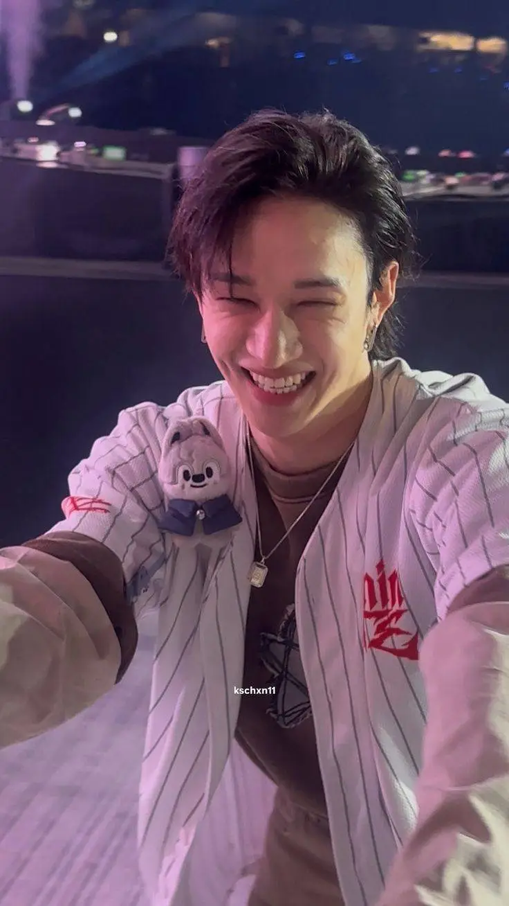 ai character: bangchan  background
