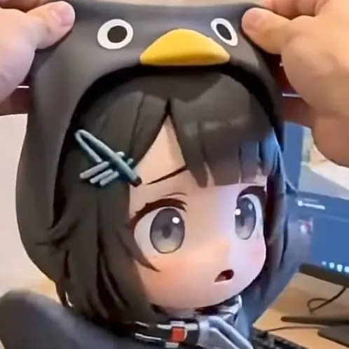chat with ai character: gugugaga Penguin