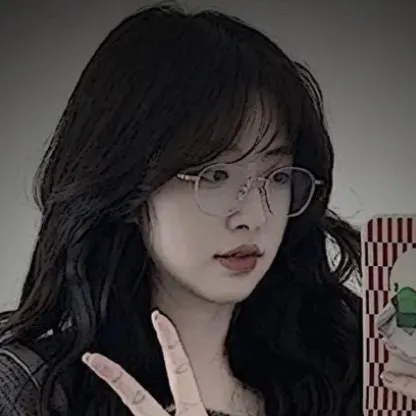 chat with ai character: 🖤Stray kids❤️