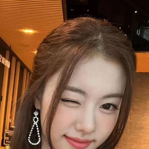 chat with ai character: Kim garam(김가람)..