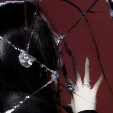 chat with ai character: Psycho girl.