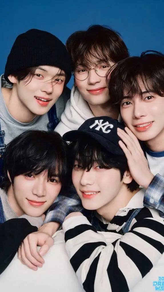 ai character: txt's doll background