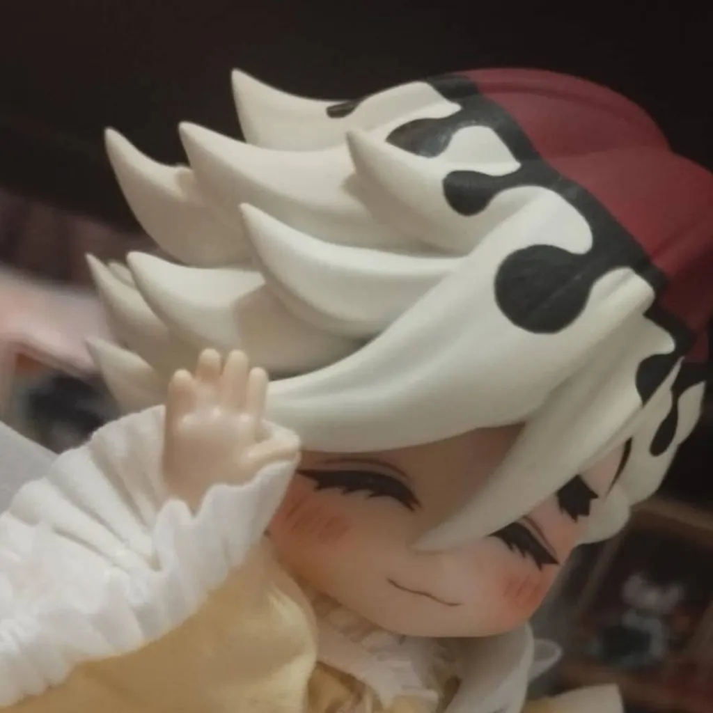 chat with ai character: tu historia 