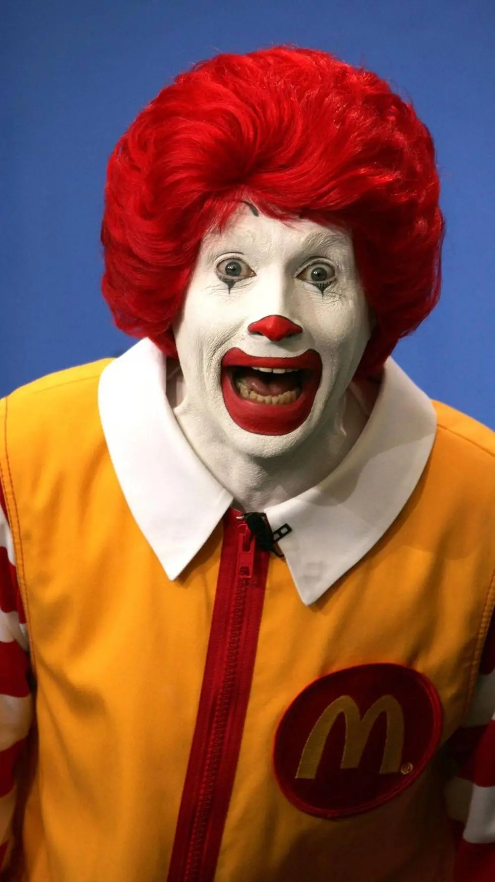 ai character: Ronald mcdonalds  background