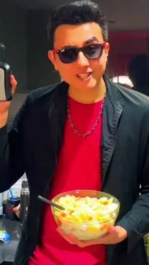 ai character: PACHIC background