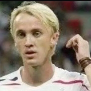 chat with ai character: Hogwarts