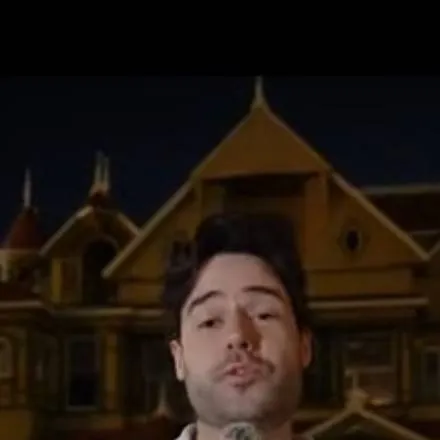 chat with ai character: Anton racca