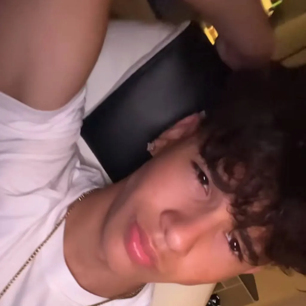chat with ai character: latino bf