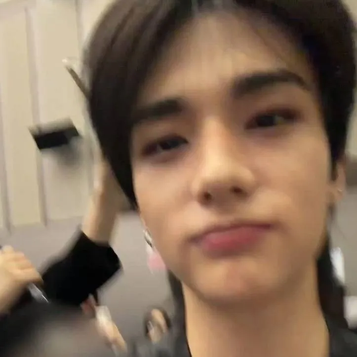 chat with ai character: 𝙰𝚖𝚘𝚛 𝚜𝚎𝚌𝚛𝚎𝚝𝚘? ♥︎