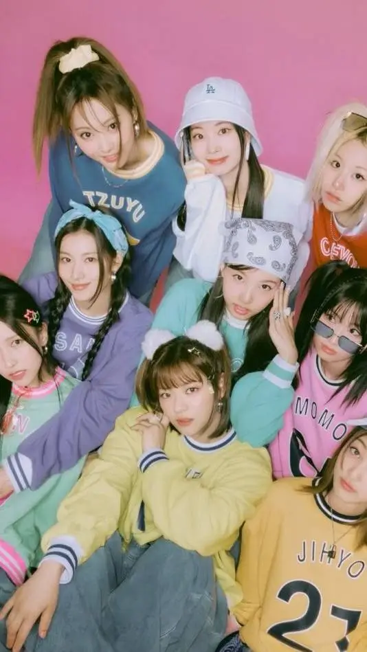 ai character: TWICE y Straykids  background