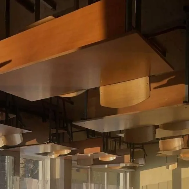 chat with ai character: classrom