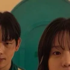 chat with ai character: junhee and nmyungi