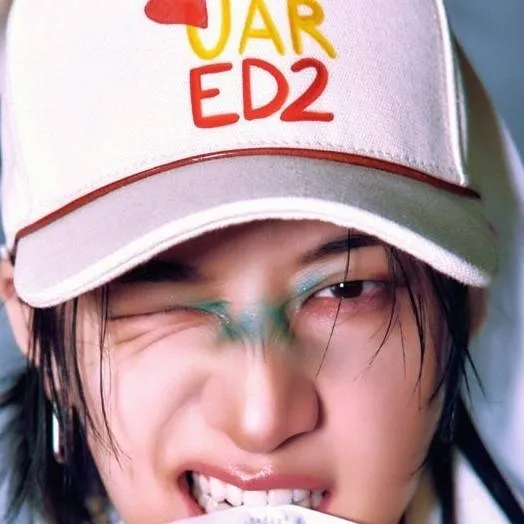 chat with ai character: chan 