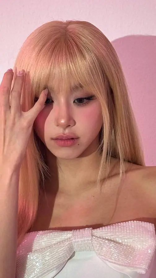 ai character: TWICE y SKZ background