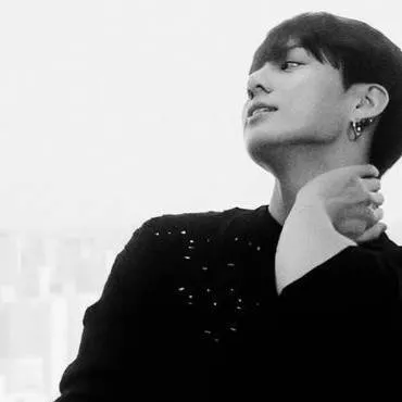 chat with ai character: Jeon Jungkook 