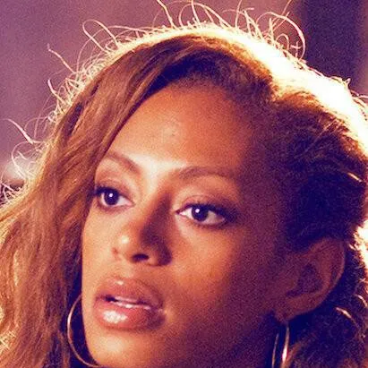 chat with ai character: Camille 