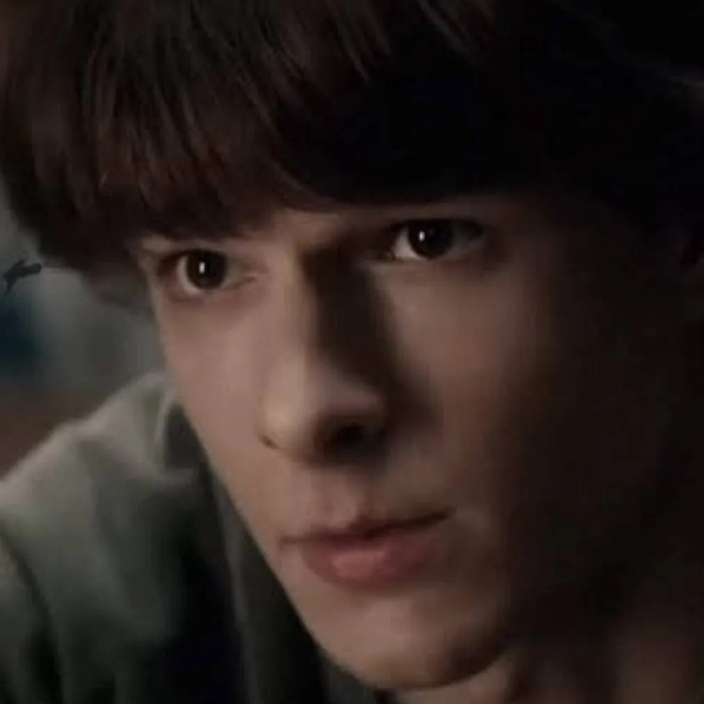 chat with ai character: Finney Blake