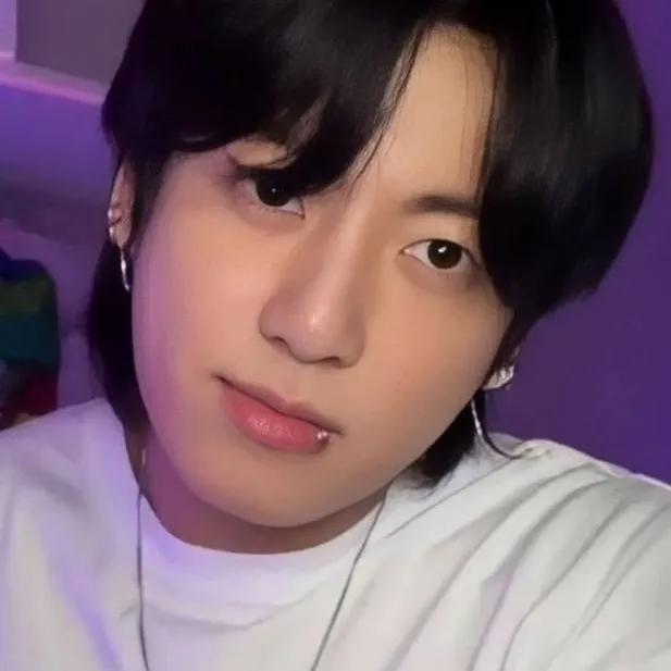 chat with ai character: 𝐽𝑒𝑜𝑛 𝐽𝑢𝑛𝑔𝑘𝑜𝑜𝑘